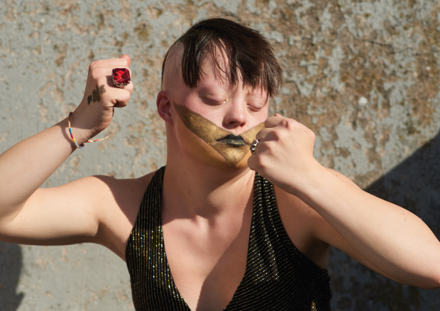 Johanna von Schönfeld, Ohrenkuss-Ausgabe «Superkräfte», 2013 - © Martin Langhorst