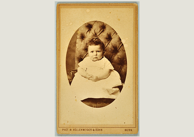 Paul Klee, 1880, Fotograf: M. Vollenweider & Sohn, Bern, 10,4 x 6,4 cm, Zentrum Paul Klee, Bern, Schenkung Familie Klee - 